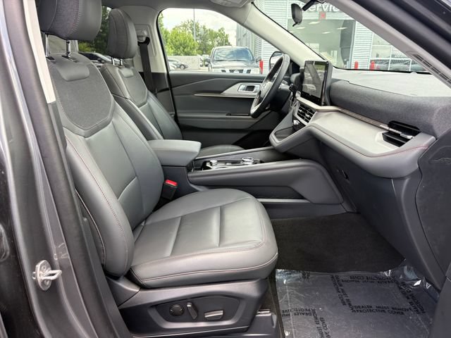 Used 2026 Ford Explorer Active w/ Active Comfort Package AWD/4WD image 20