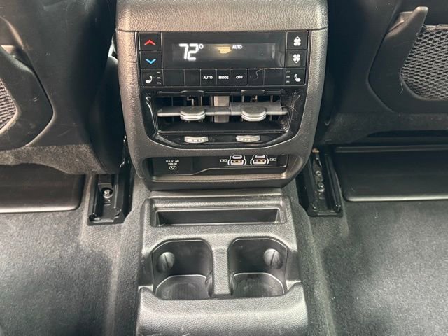 Used 2022 Jeep Grand Cherokee L Limited w/ Trailer Tow Group (B) image 8