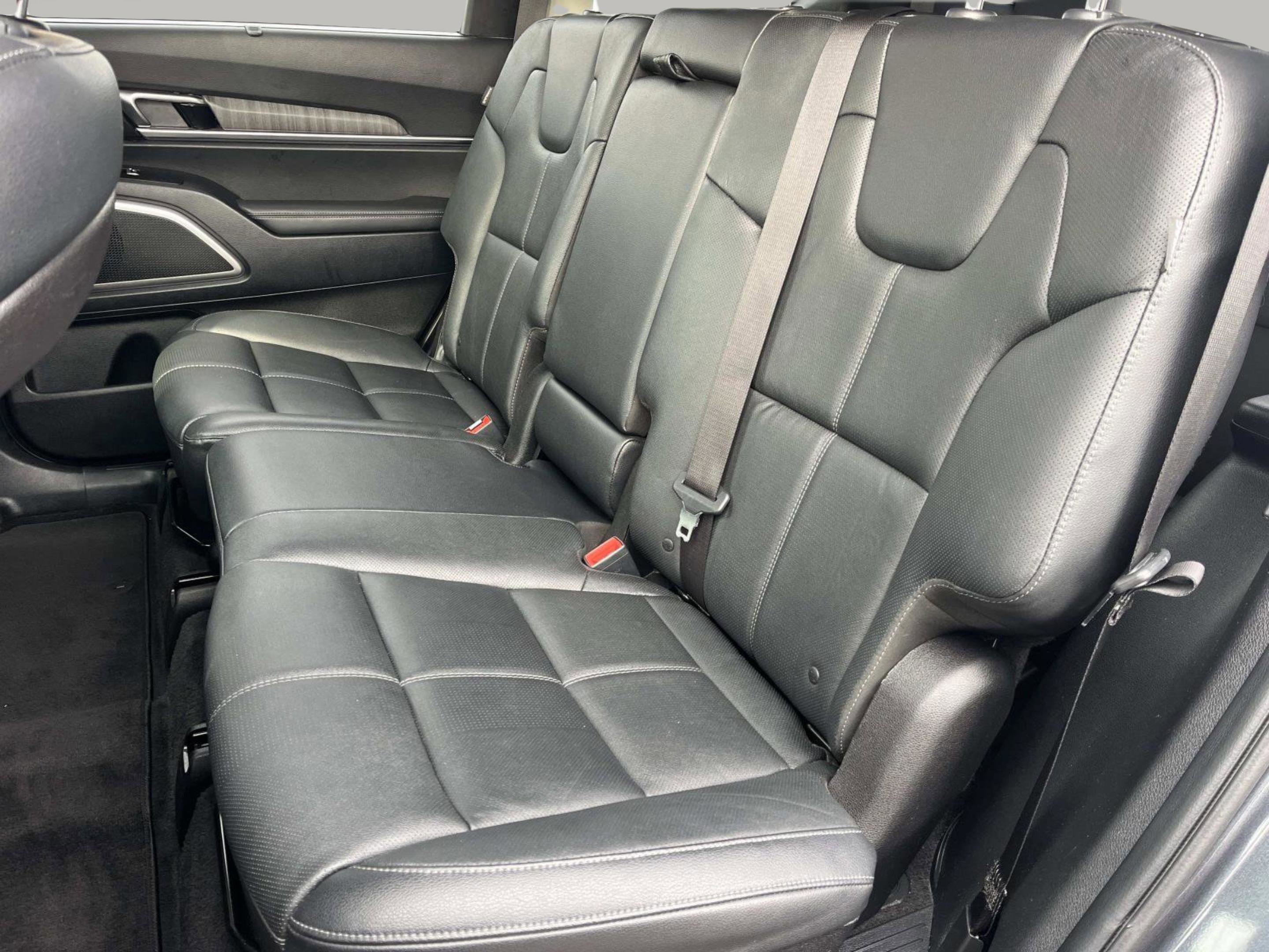 Used 2024 Kia Telluride EX image 22