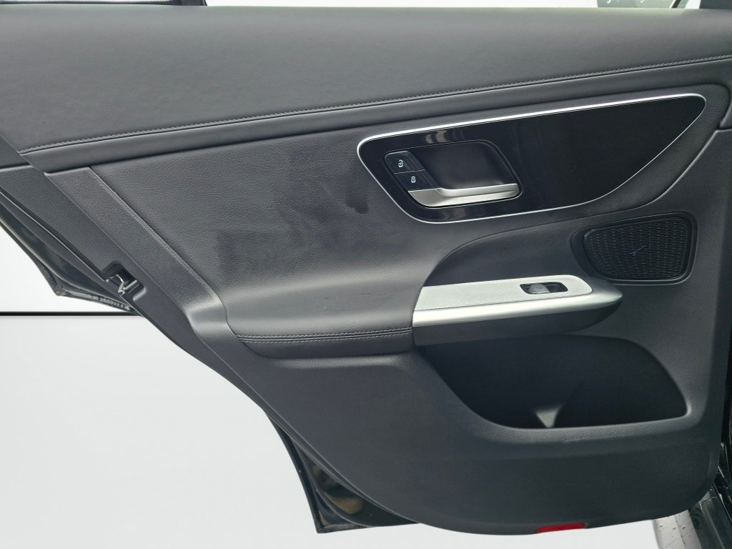 Used 2026 Mercedes-Benz GLC 300 4MATIC image 20