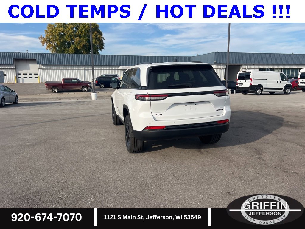 New 2025 Jeep Grand Cherokee Limited w/ Black Appearance Package image 13