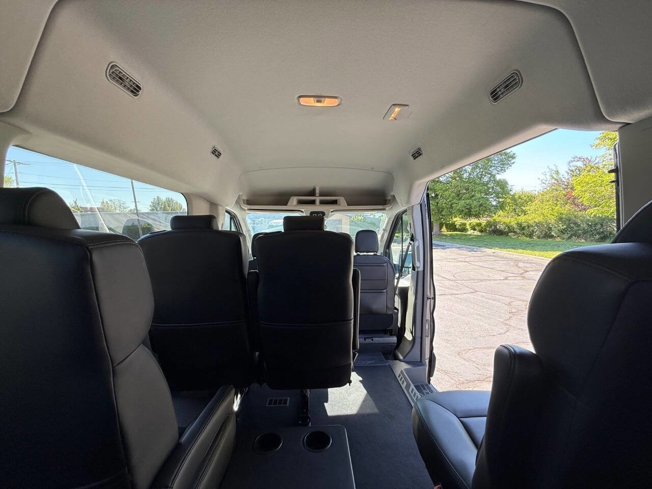 Used 2020 Ford Transit 150 XLT RWD image 12