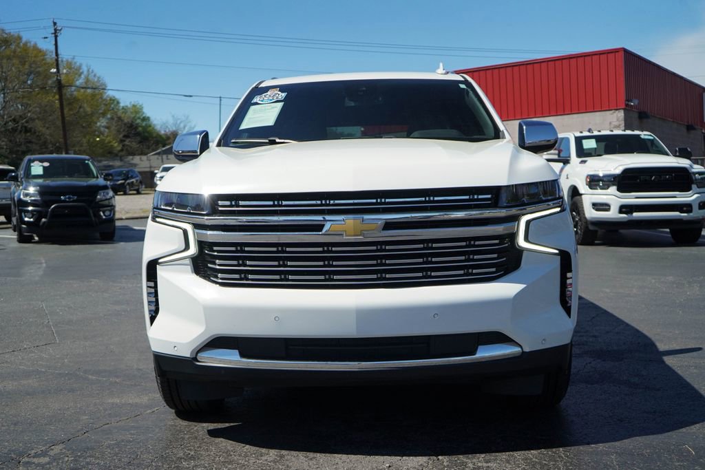 Used 2023 Chevrolet Suburban Premier RWD image 9