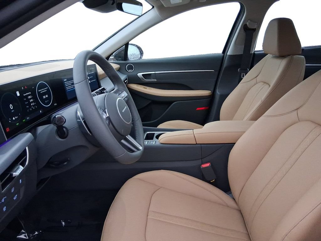 New 2026 Hyundai Sonata Limited FWD image 9