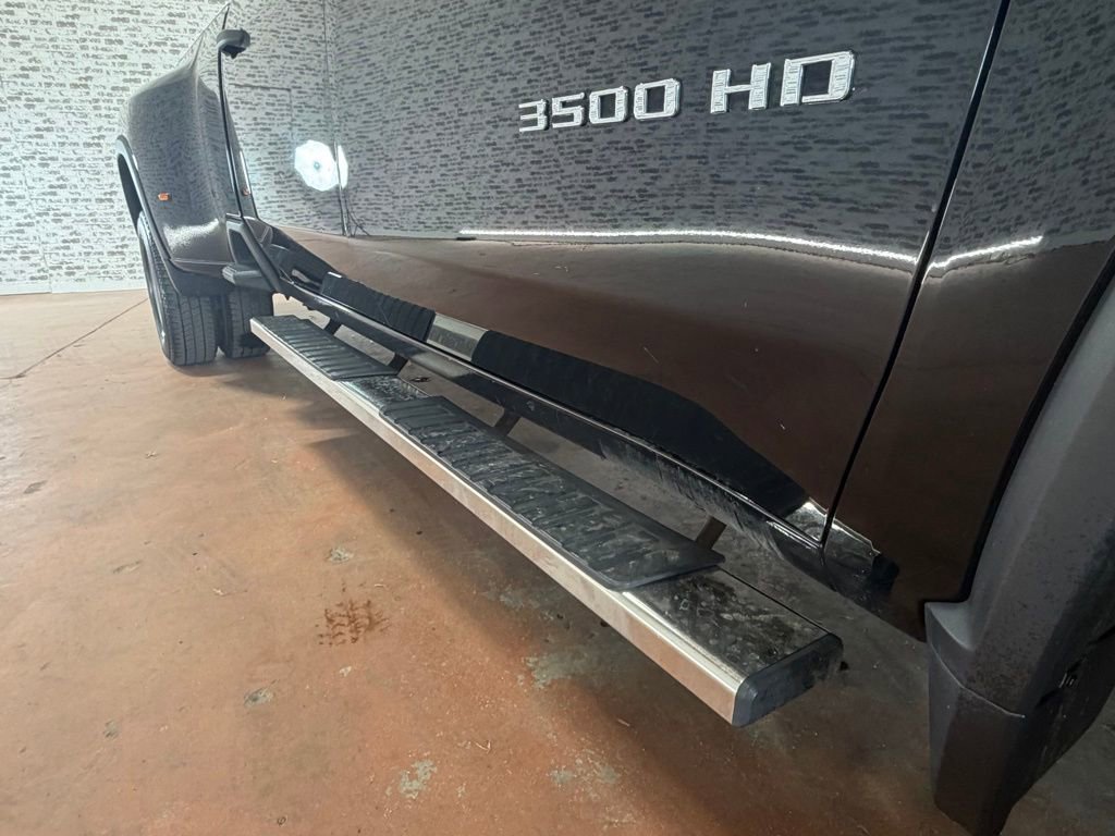 Used 2024 Chevrolet Silverado 3500 W/T image 8