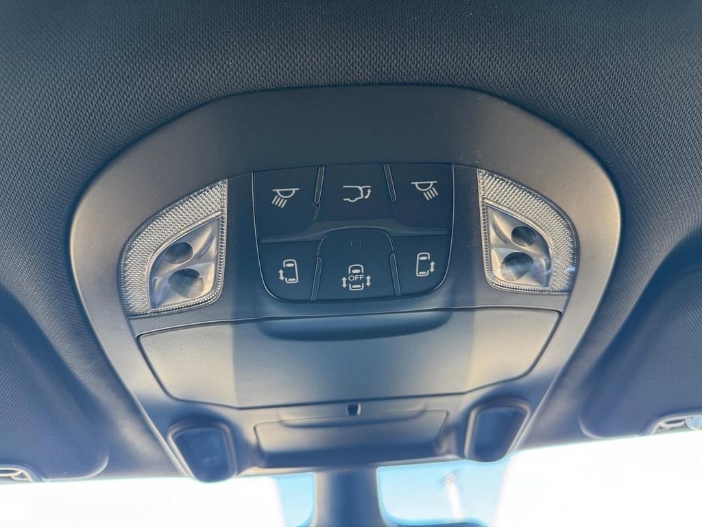 New 2026 Chrysler Pacifica Limited w/ S Appearance Package image 19