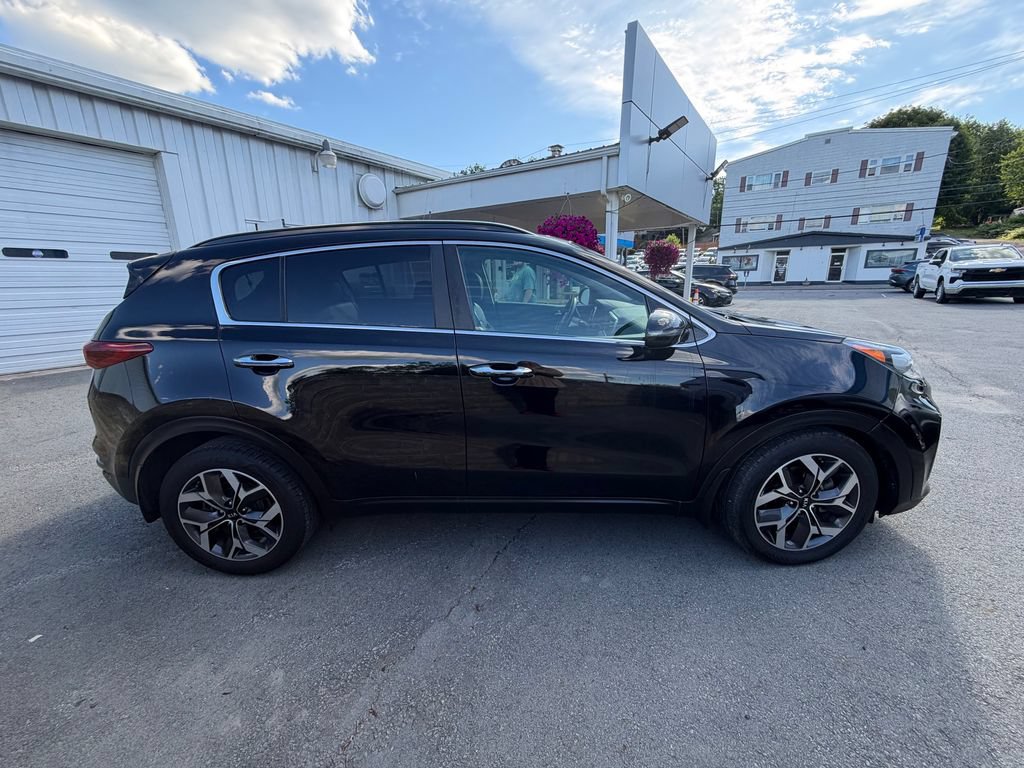 Used 2021 Kia Sportage EX w/ EX Technology Package FWD image 6