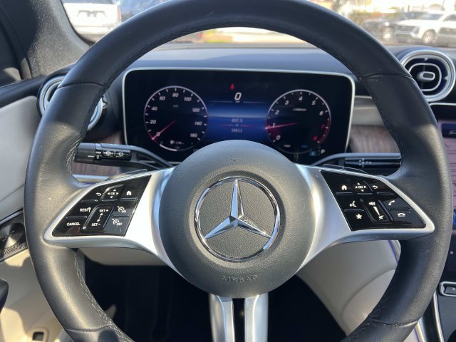 Used 2023 Mercedes-Benz GLC 300 4MATIC image 24