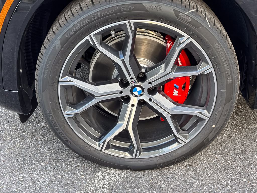 New 2026 BMW X6 xDrive40i image 7