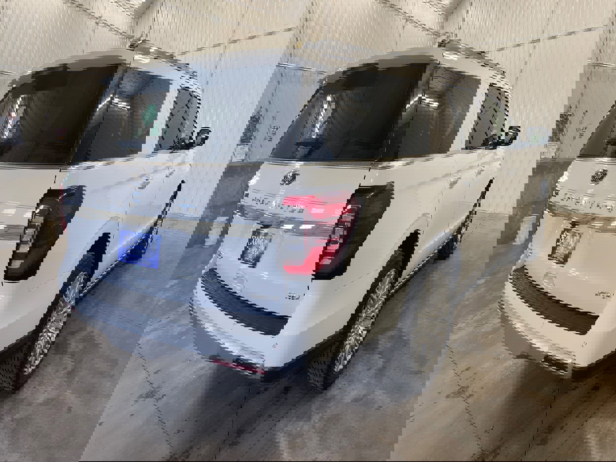 Used 2024 Ford Expedition Max Limited image 5