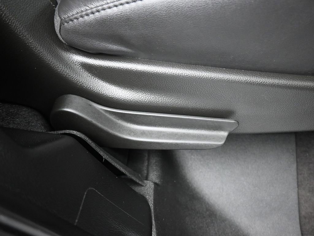 Used 2020 Cadillac Escalade Premium Luxury image 48