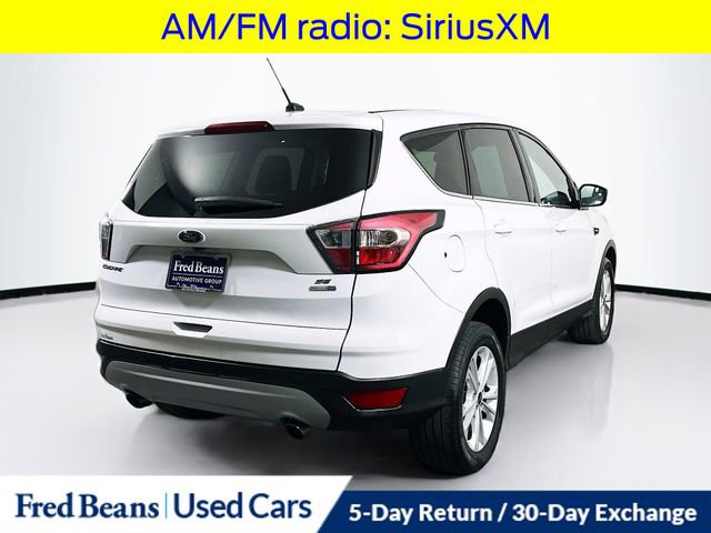 Used 2017 Ford Escape SE AWD/4WD image 9