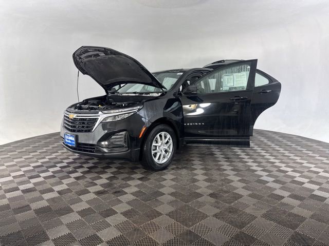 Used 2023 Chevrolet Equinox LS AWD/4WD image 12