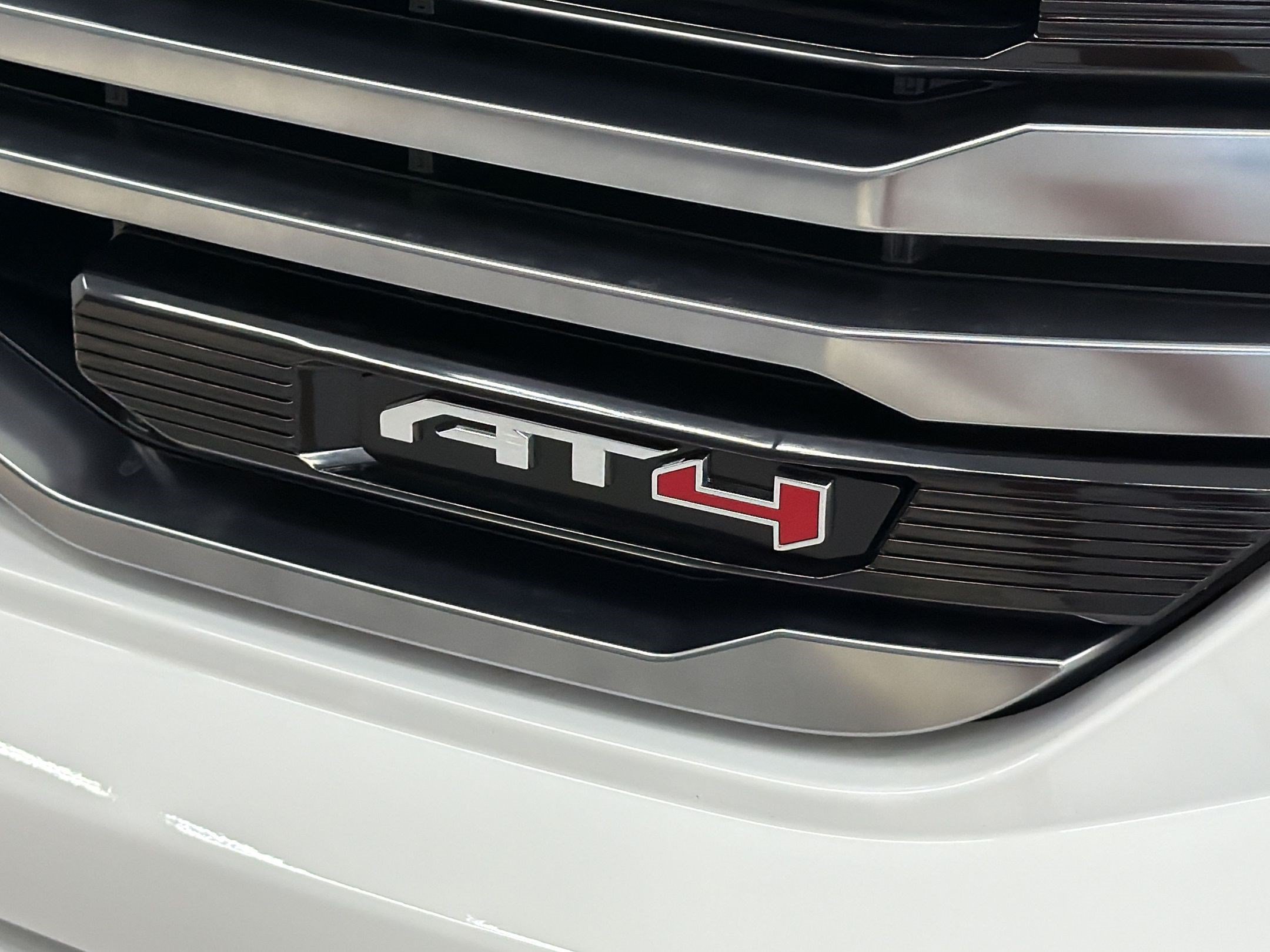 Used 2026 GMC Sierra 1500 AT4 w/ AT4 Premium Package AWD/4WD image 34