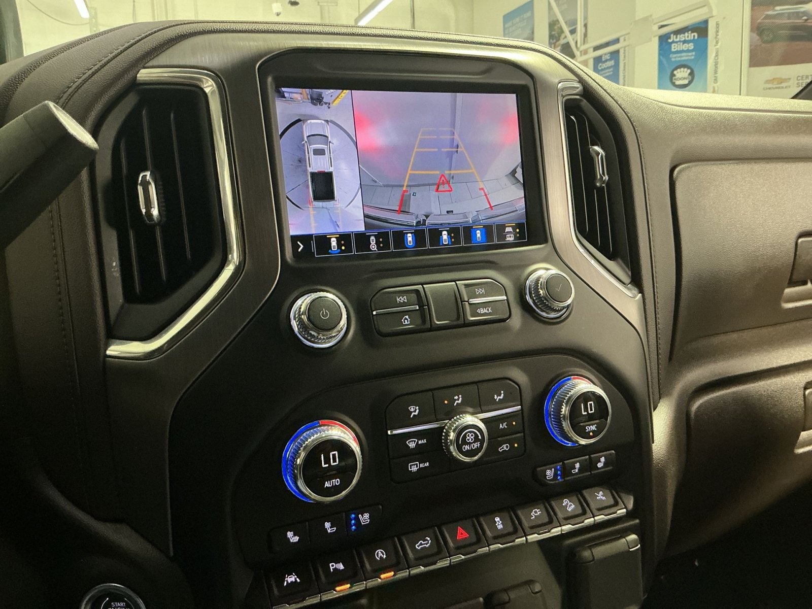 Used 2020 GMC Sierra 1500 Denali w/ Denali Ultimate Package AWD/4WD image 20