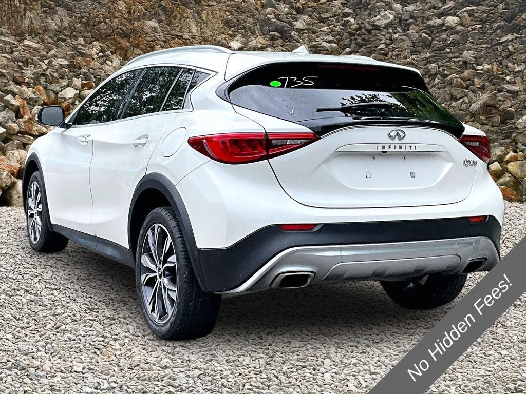 Used 2018 INFINITI QX30 AWD image 10