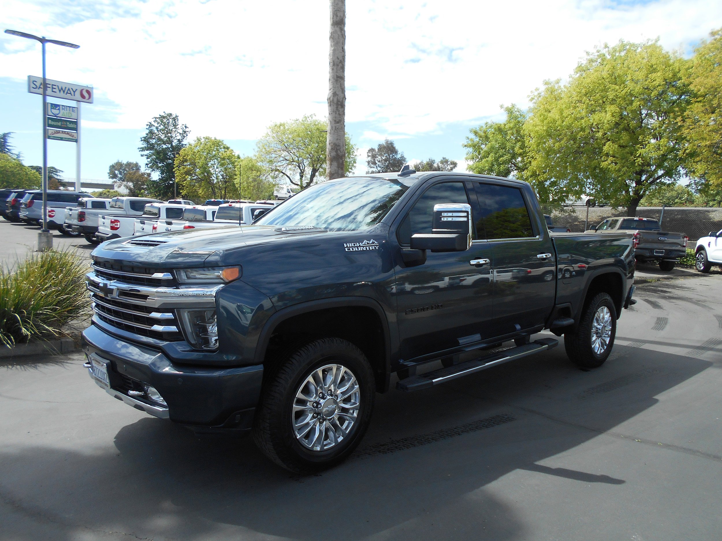 Used 2020 Chevrolet Silverado 2500 High Country w/ Gooseneck/5TH Wheel Package image 1
