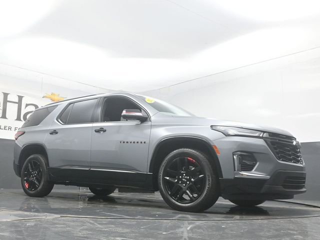 Used 2023 Chevrolet Traverse Premier w/ Redline Edition image 2