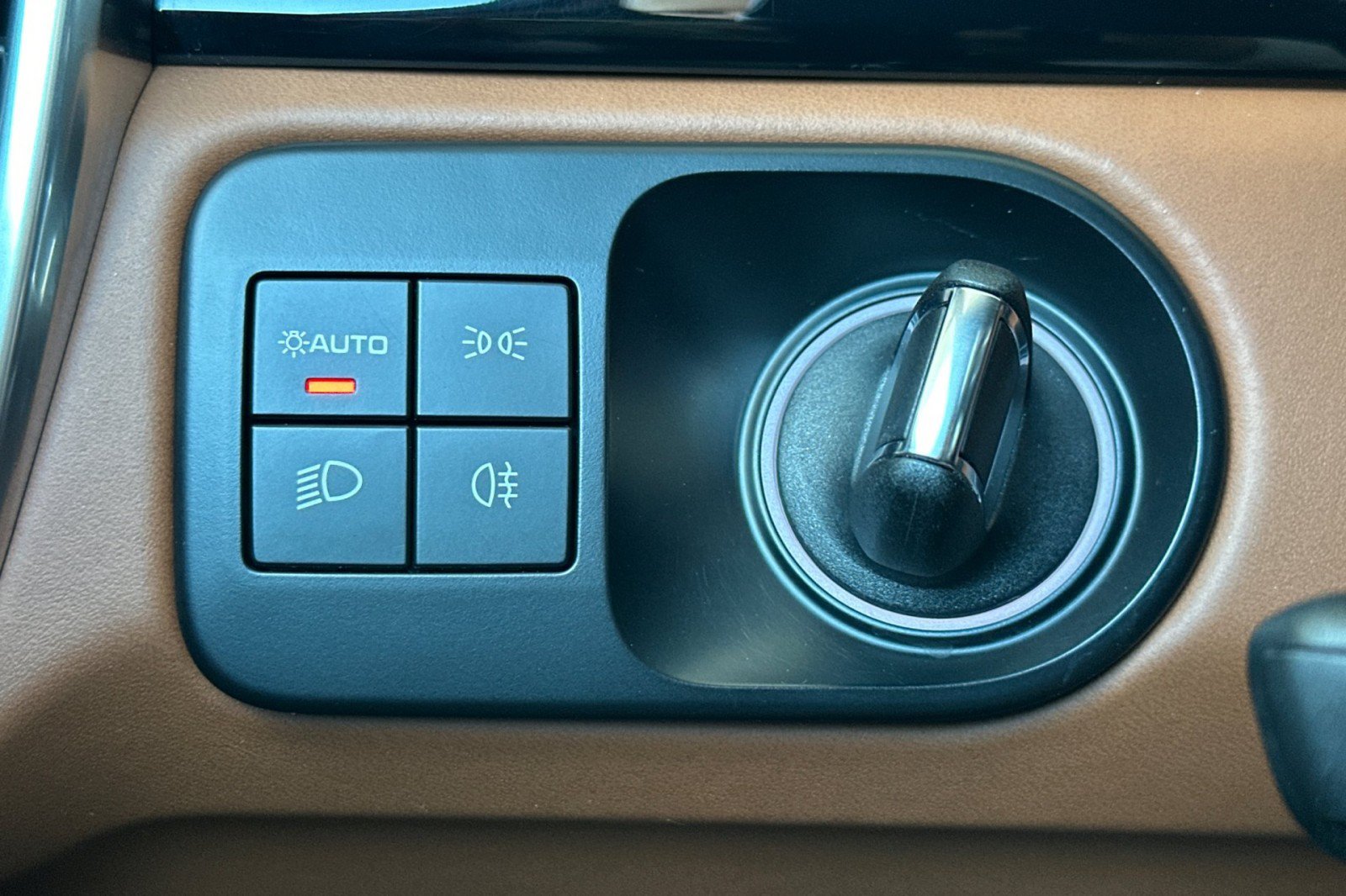 Certified 2023 Porsche Cayenne AWD/4WD image 23