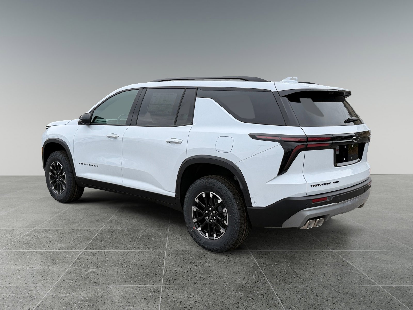 New 2026 Chevrolet Traverse Z71 w/ Enhanced Driving Package image 3