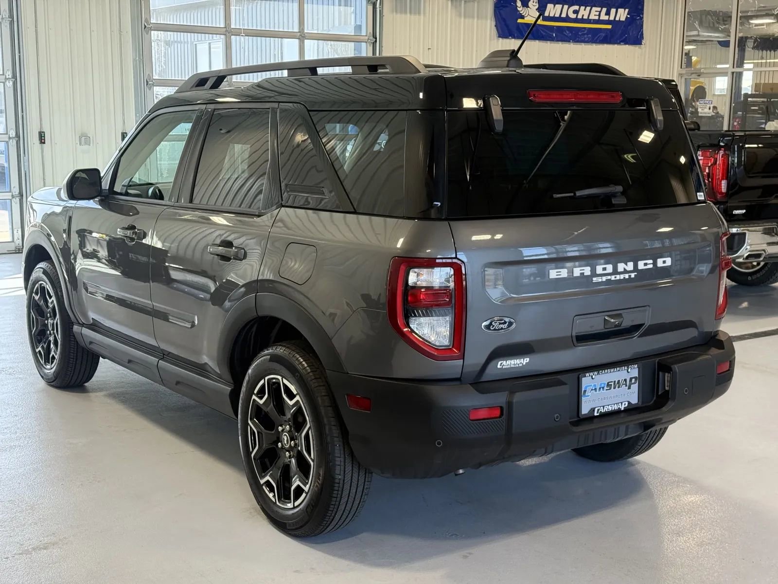 Used 2025 Ford Bronco Sport Outer Banks AWD/4WD image 5