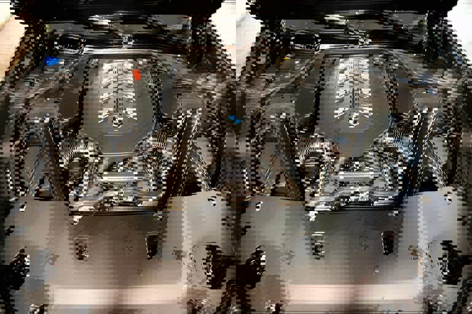 Certified 2023 BMW 760i xDrive image 31