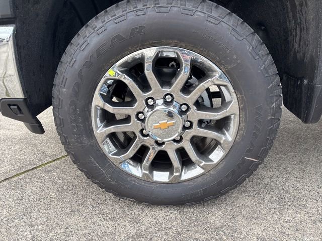 New 2026 Chevrolet Silverado 3500 LTZ w/ LTZ Premium Package image 11