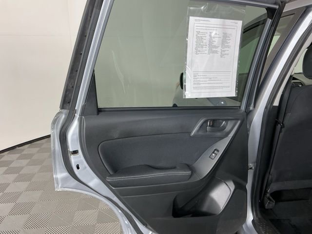 Used 2014 Subaru Forester 2.5i Premium w/ All-Weather Package image 24