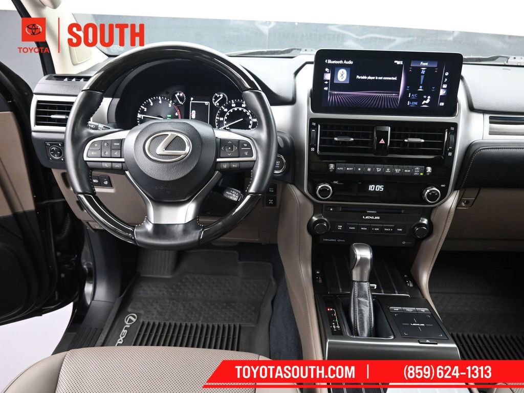 Used 2023 Lexus GX 460 Premium w/ Premium Package image 11