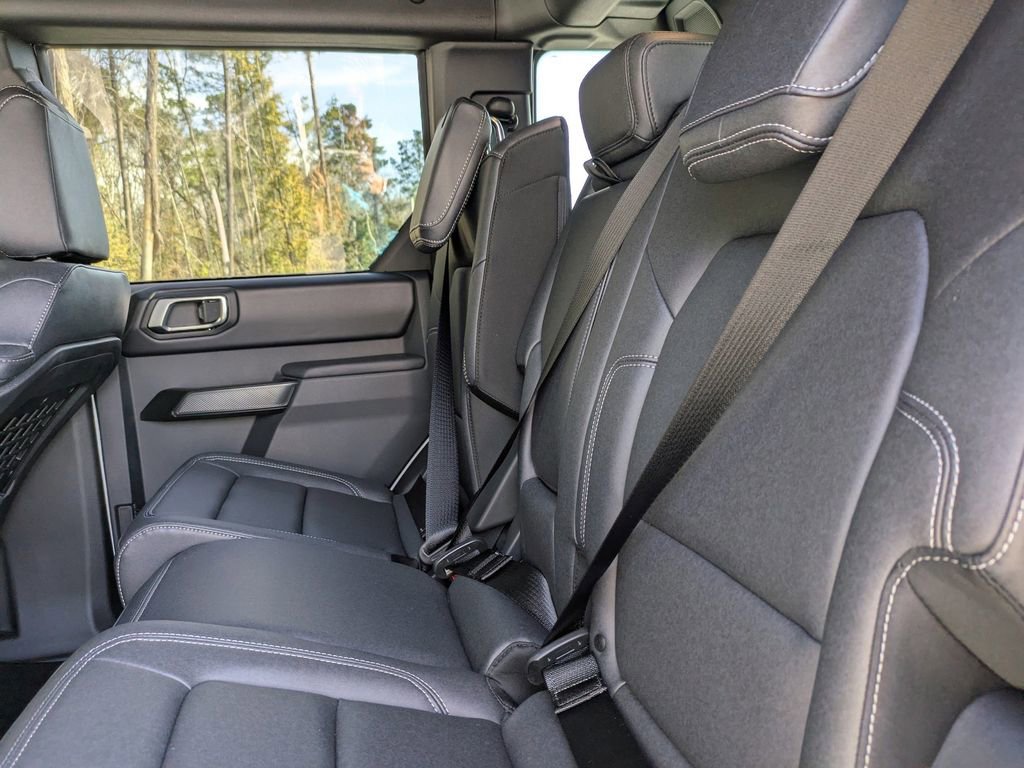 New 2025 Ford Bronco Badlands image 15