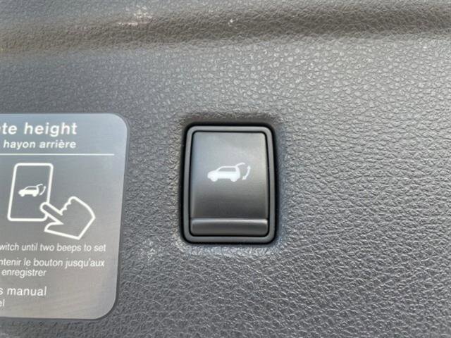 Used 2022 INFINITI QX50 Sensory image 13