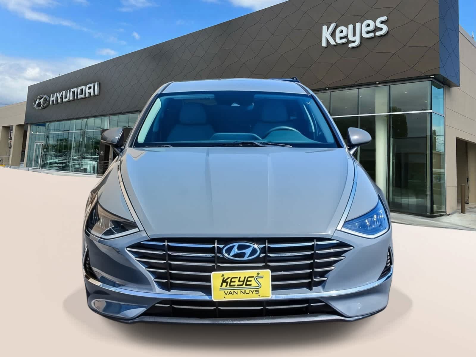 Used 2021 Hyundai Sonata SE FWD image 2