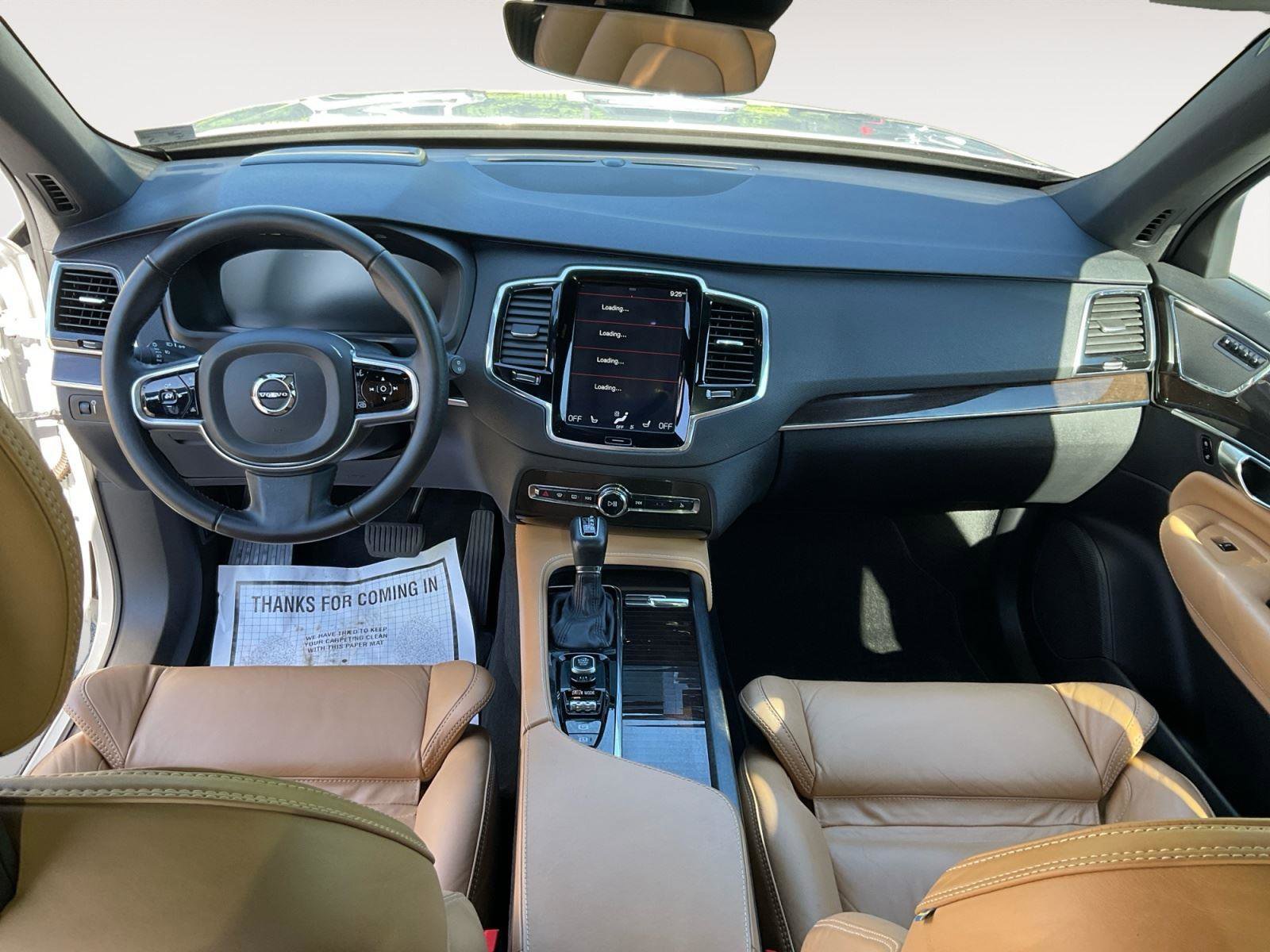 Used 2018 Volvo XC90 T6 Momentum w/ Convenience Package AWD/4WD image 10