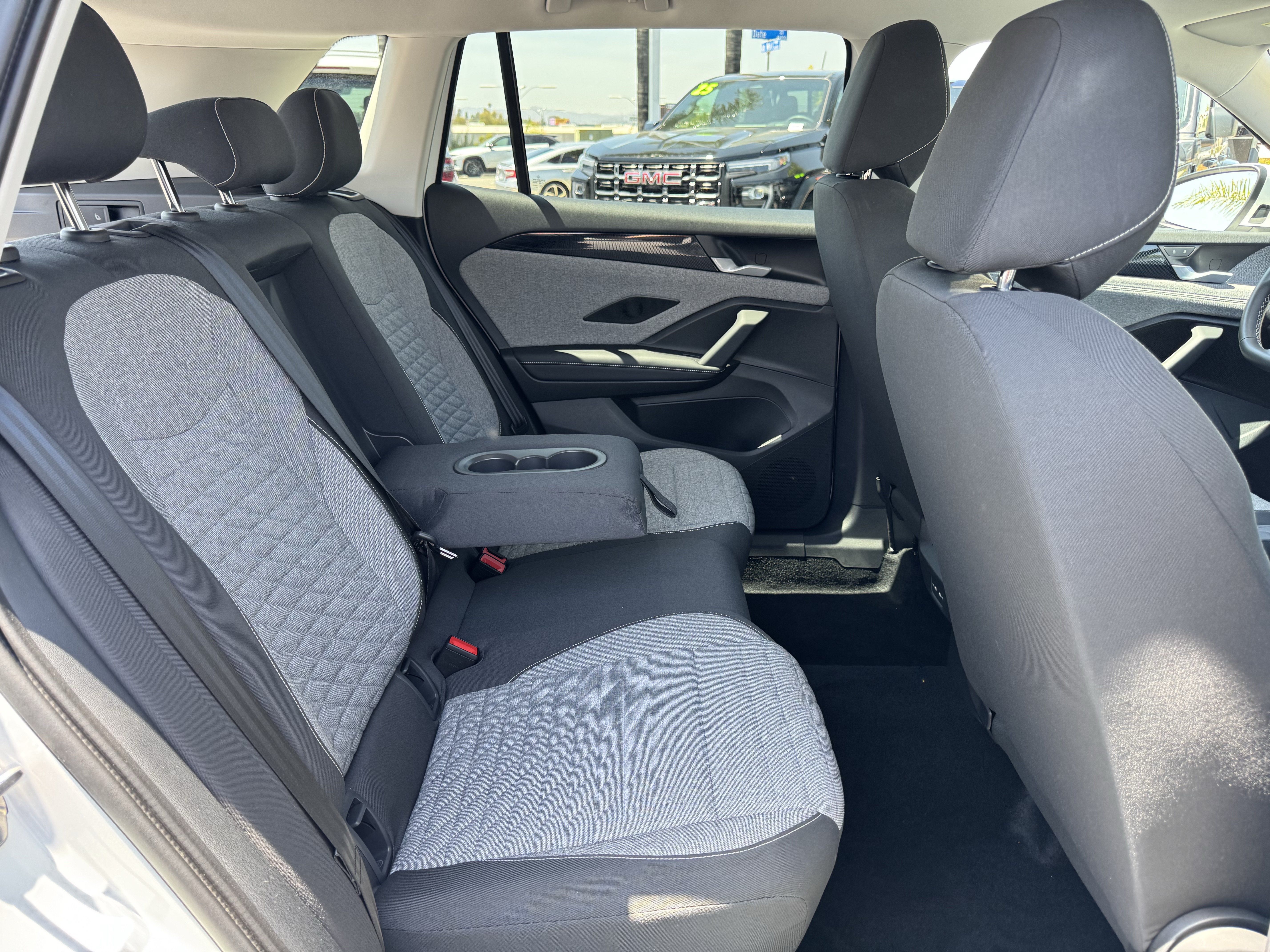 Certified 2025 Volkswagen Tiguan S FWD image 32
