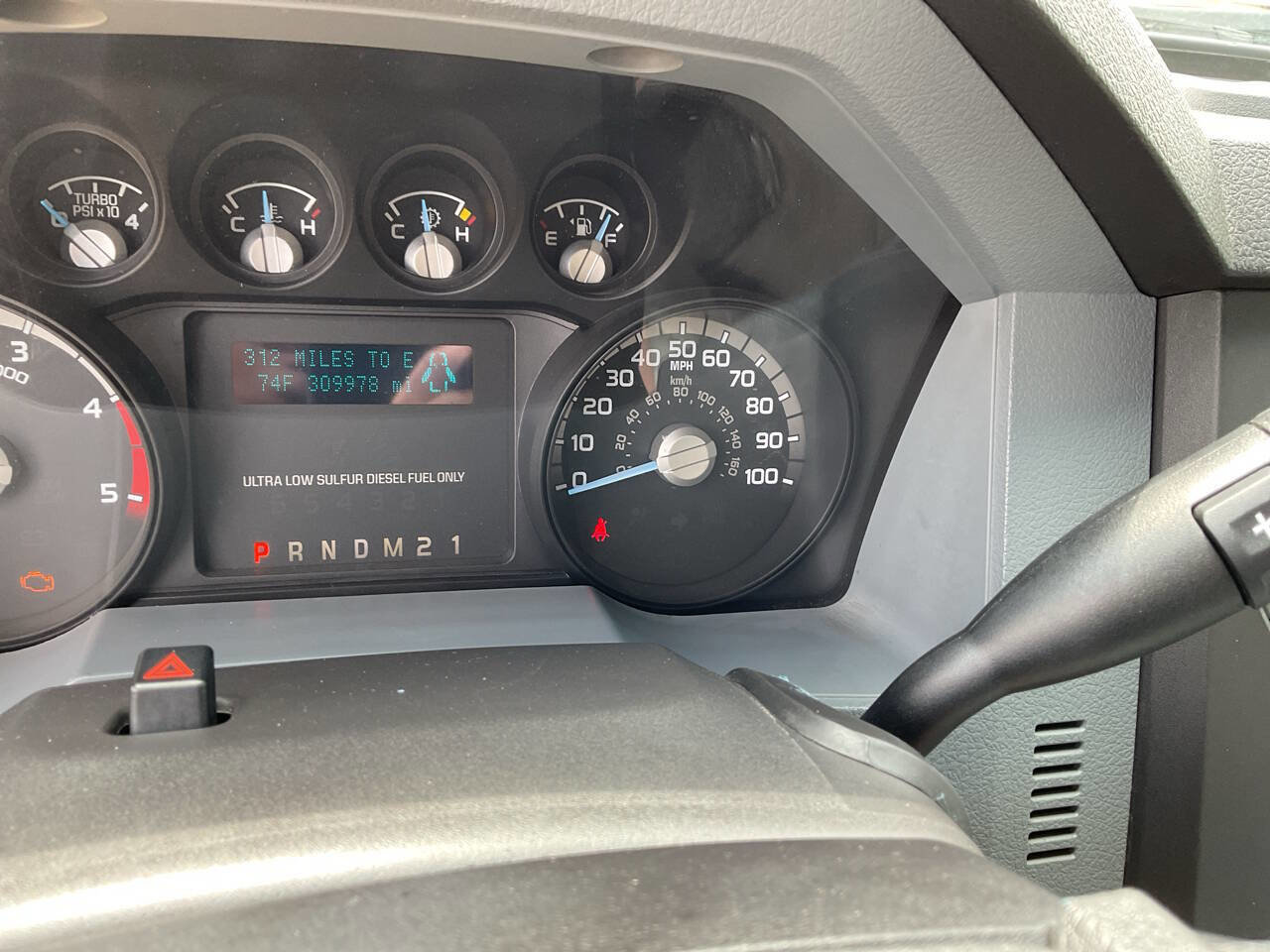 Used 2012 Ford F550 4X2 2dr Regular Cab 140.8 200. w/ Payload Upgrade Pkg image 29