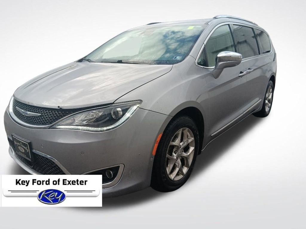 Used 2018 Chrysler Pacifica Limited w/ Advanced Safetytec Group FWD image 4