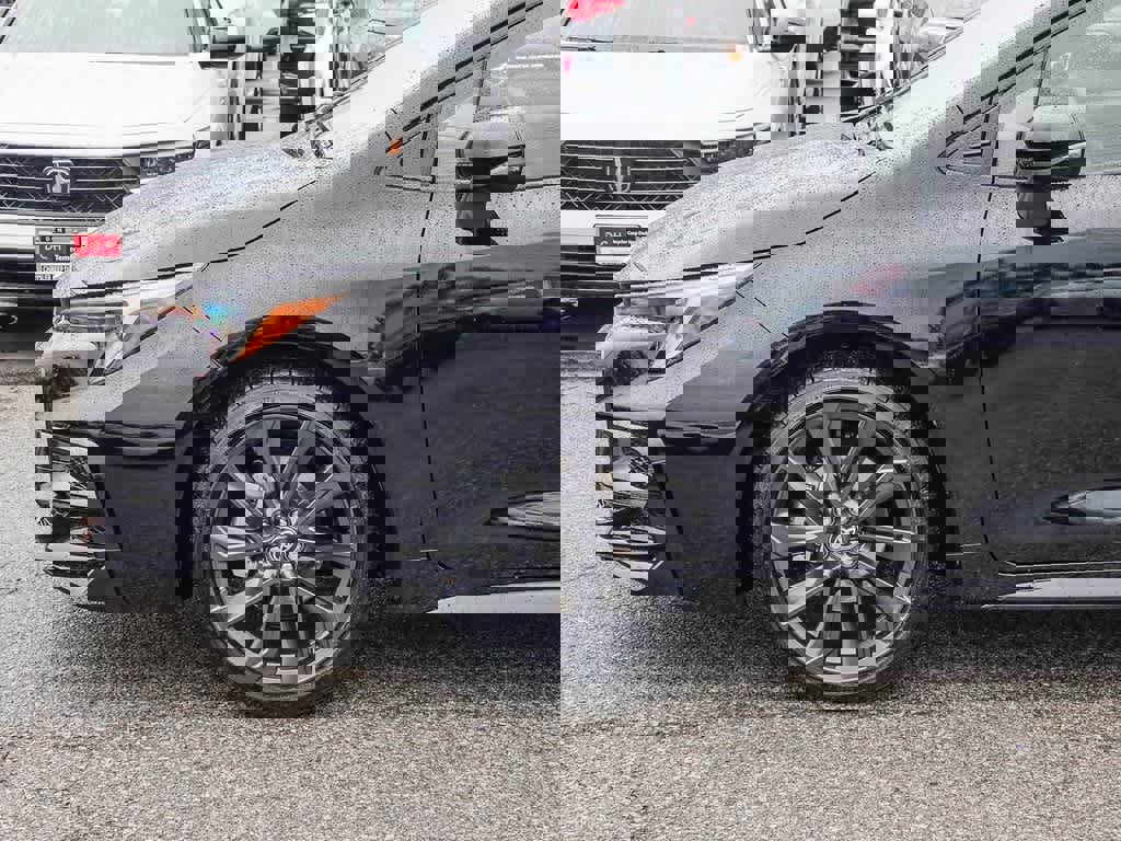 Used 2025 Toyota Corolla SE image 9