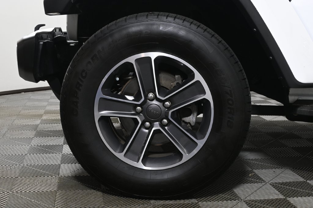 Used 2023 Jeep Wrangler Unlimited Sahara AWD/4WD image 12
