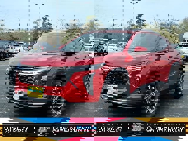 New 2026 Chevrolet Trax LT w/ Sunroof Package