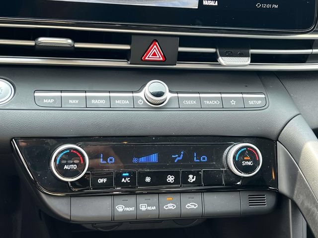 Certified 2024 Hyundai Elantra SEL FWD image 27