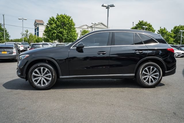 Used 2024 Mercedes-Benz GLC 300 4MATIC image 4