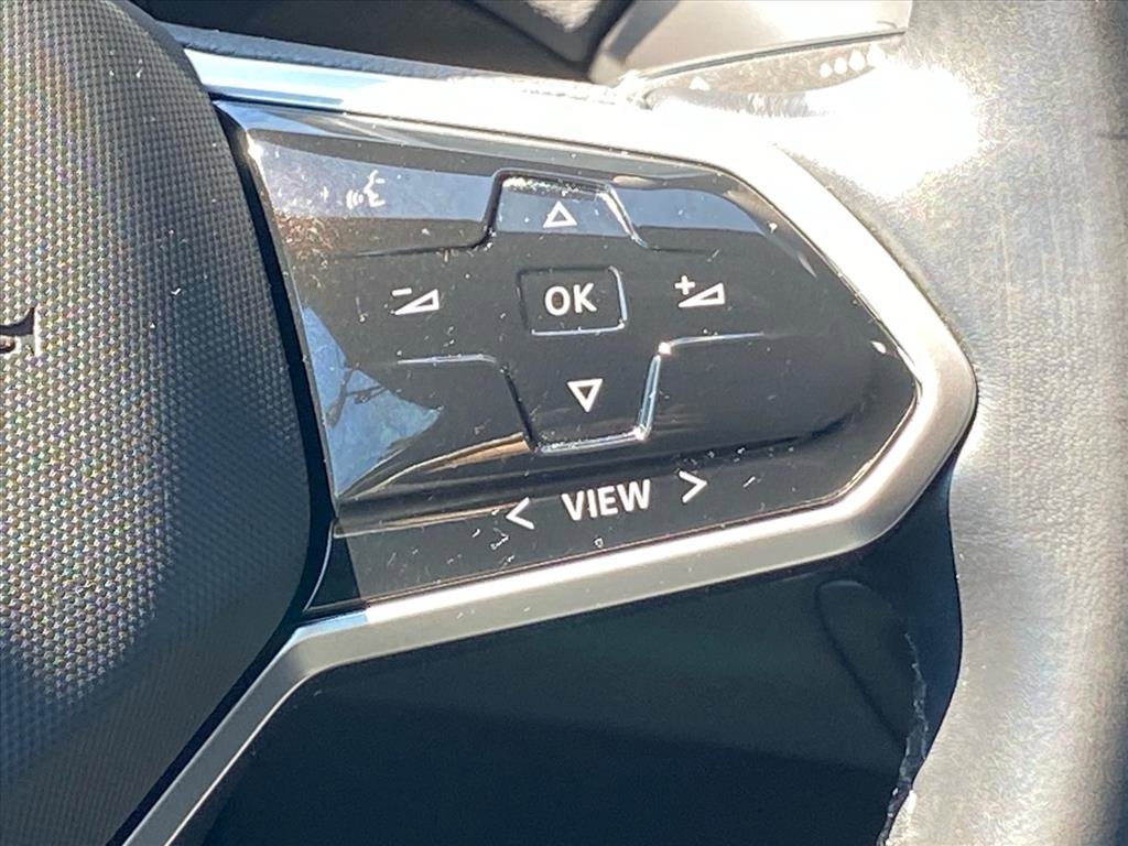 Certified 2022 Volkswagen ID.4 Pro RWD image 9