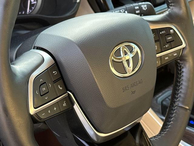 Used 2020 Toyota Highlander Platinum FWD image 18