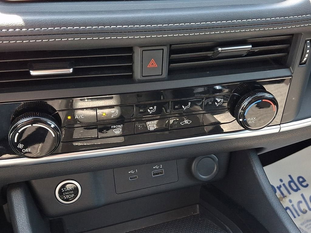 Used 2021 Nissan Rogue S AWD/4WD image 17