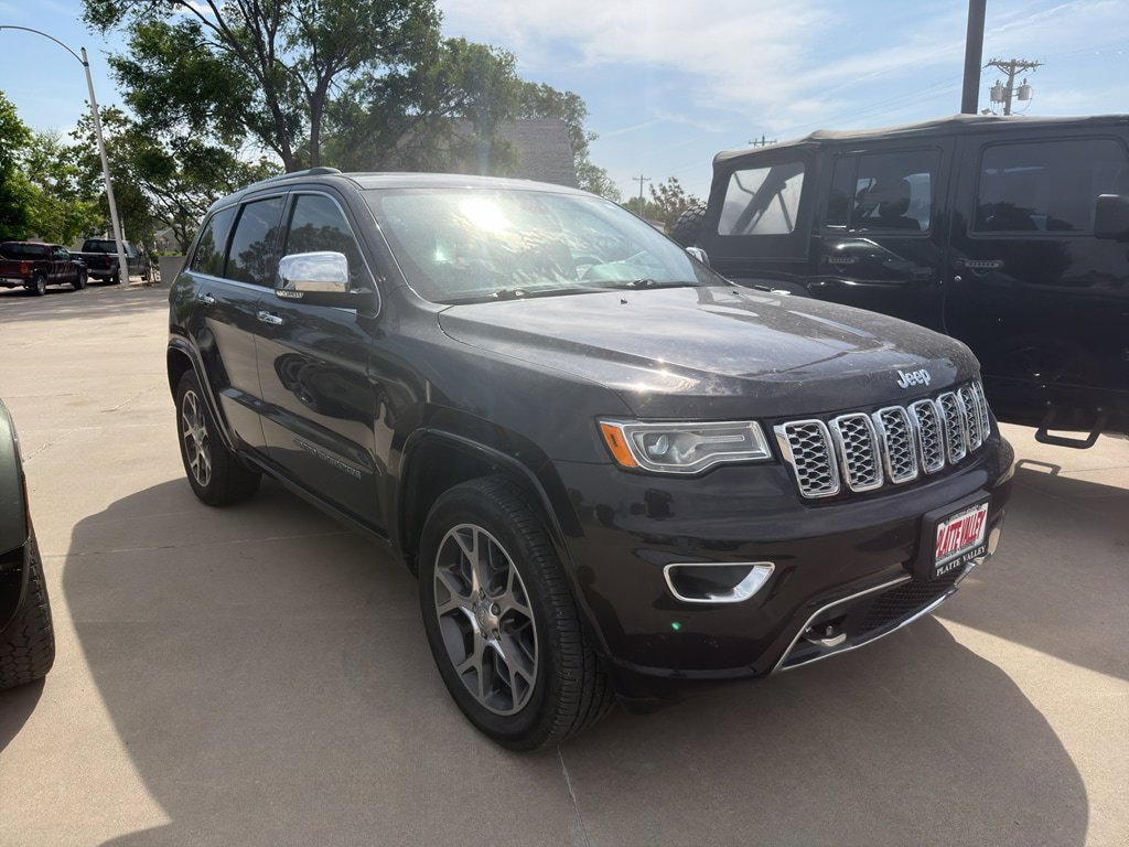 Used 2020 Jeep Grand Cherokee Overland AWD/4WD image 3