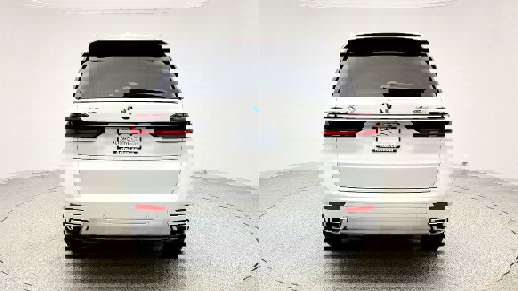 Used 2026 BMW X7 xDrive40i w/ Dynamic Handling Package image 6