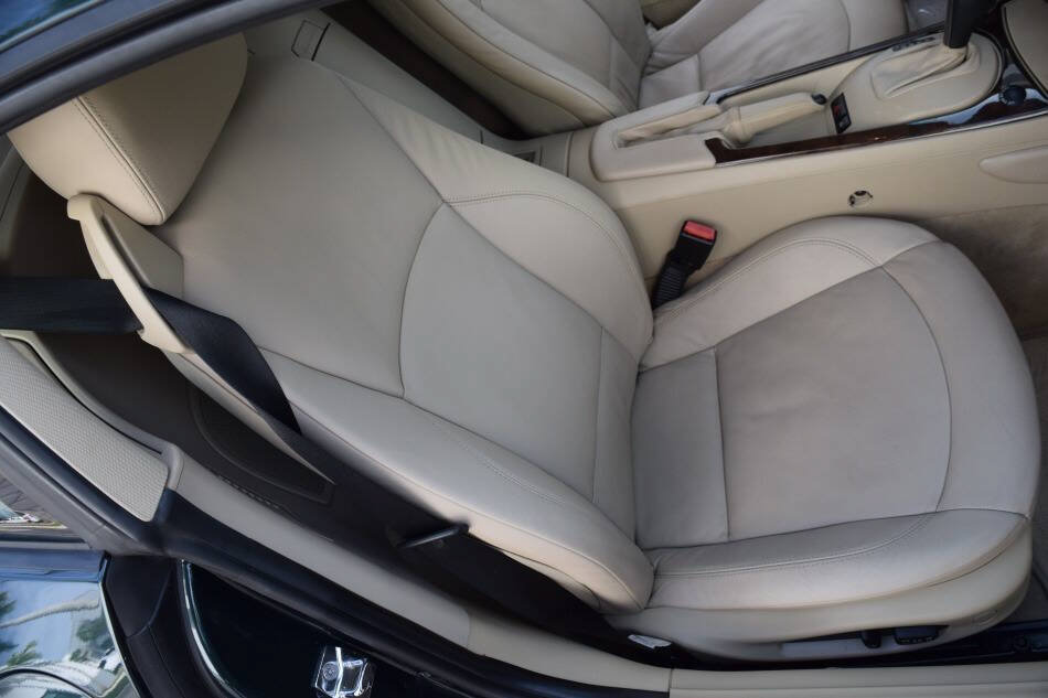 Used 2008 BMW Z4 3.0si RWD image 49