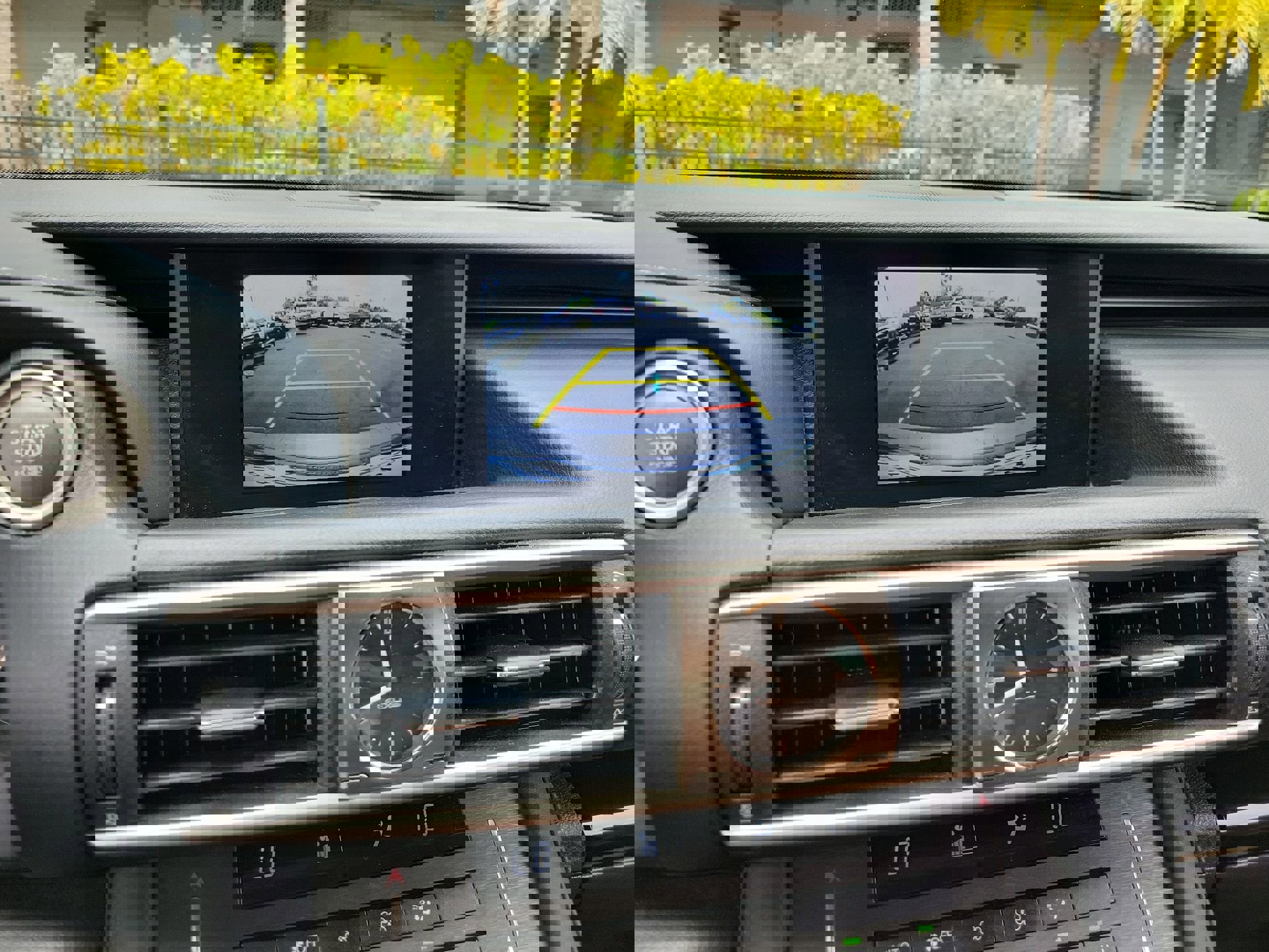 Used 2019 Lexus IS 300 w/ Premium Package image 26