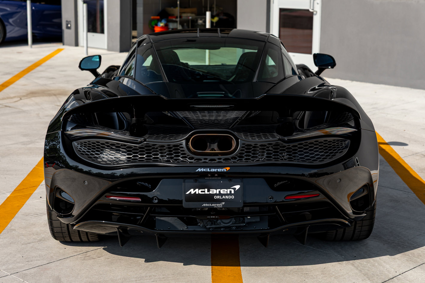 Used 2024 McLaren 750S image 22