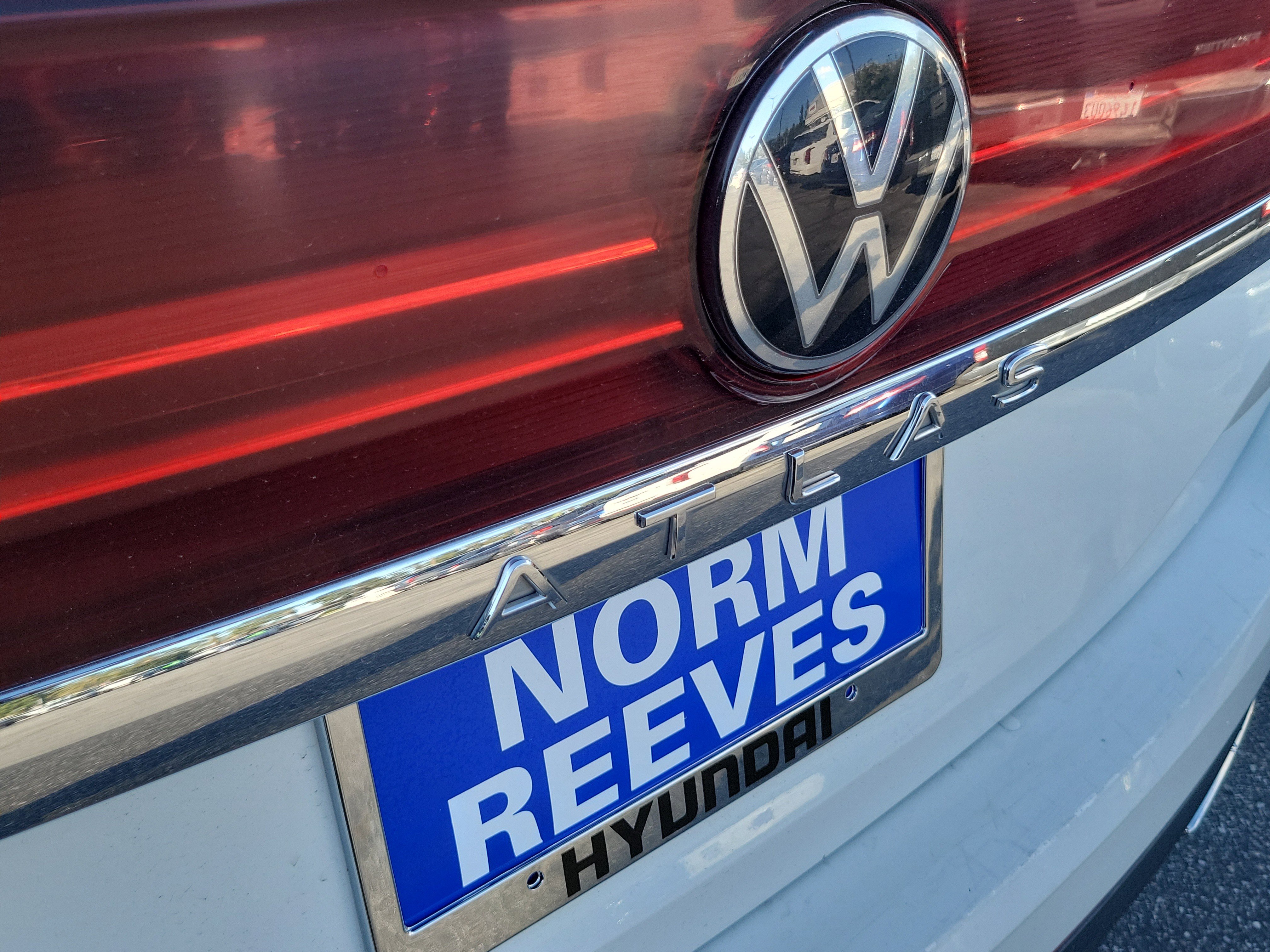 Used 2024 Volkswagen Atlas SE image 26